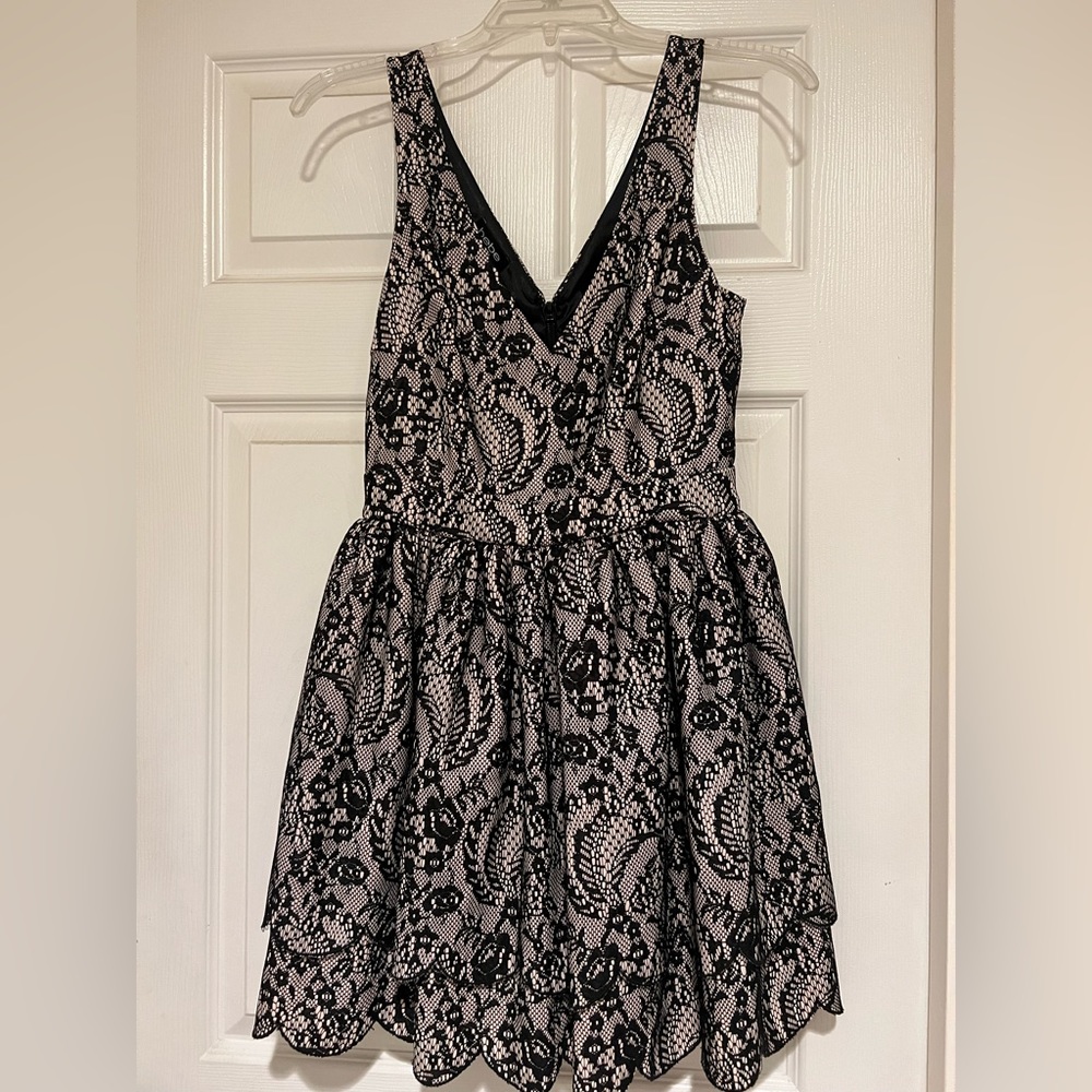 Bebe dress size 4